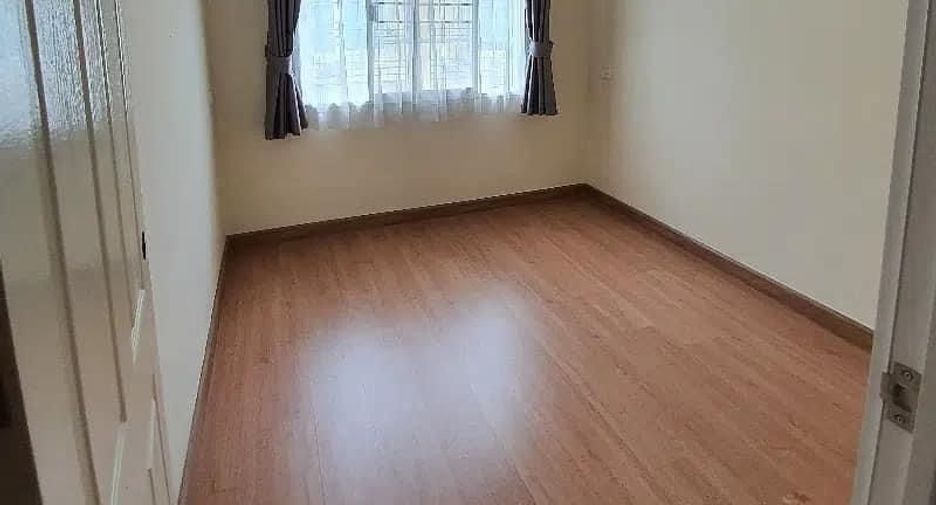 For sale 4 bedrooms townhouse in Prawet, Bangkok