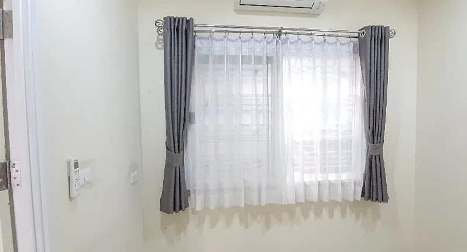 For sale 4 bedrooms townhouse in Prawet, Bangkok