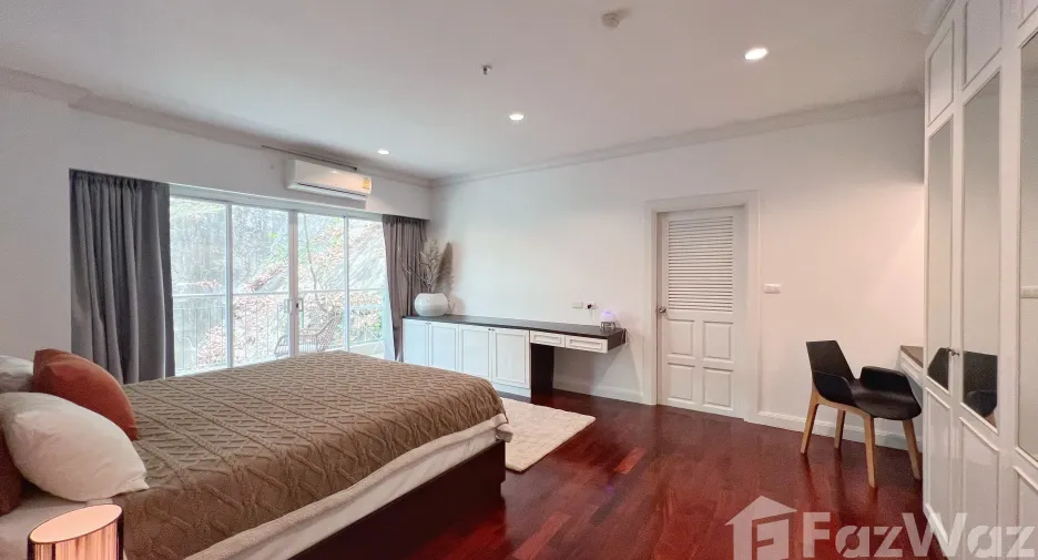 For rent 3 bedrooms condo in Mueang Phuket, Phuket