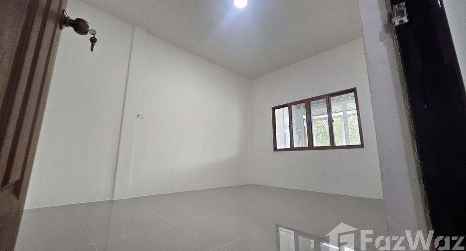 For sale 2 bedrooms townhouse in Mueang Nakhon Pathom, Nakhon Pathom