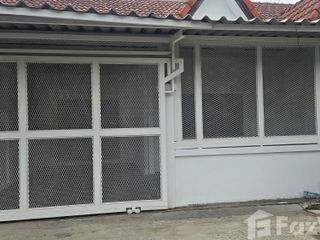 For sale 2 bedrooms townhouse in Mueang Nakhon Pathom, Nakhon Pathom