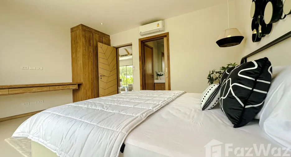 For sale and for rent 4 bedrooms villa in Thalang, Phuket