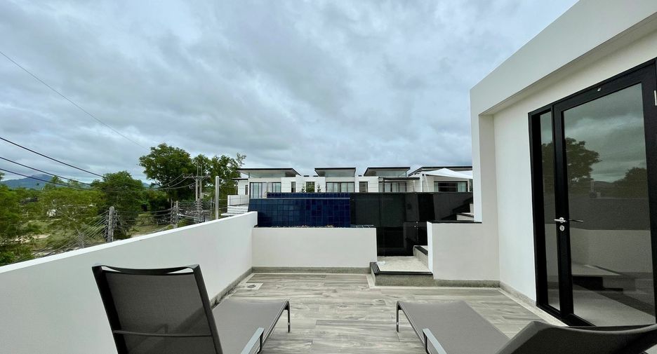 For rent 5 bedrooms villa in Thalang, Phuket