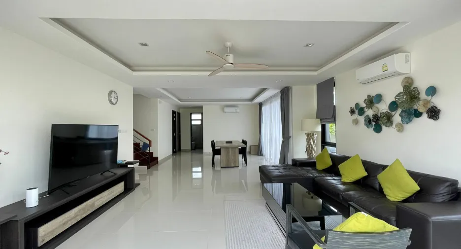 For rent 5 bedrooms villa in Thalang, Phuket