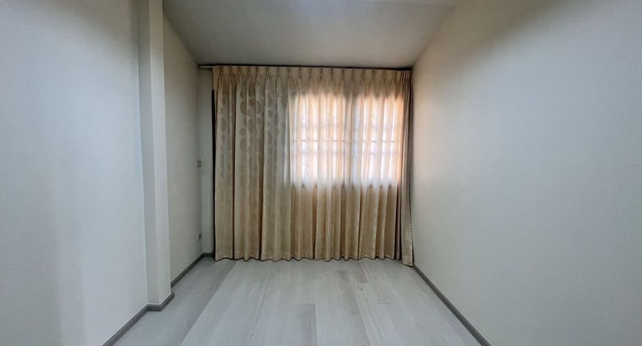 À vendre 2 chambres maison à Khan Na Yao, Bangkok