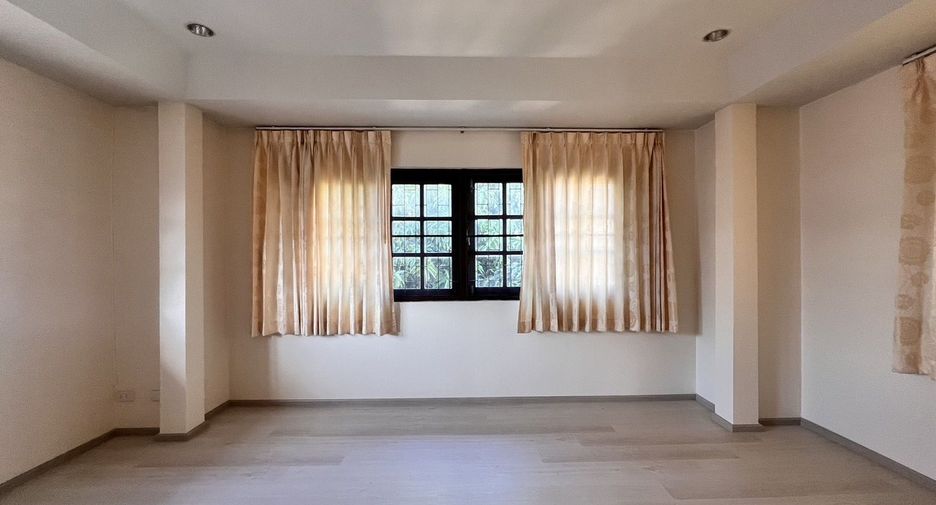 À vendre 2 chambres maison à Khan Na Yao, Bangkok