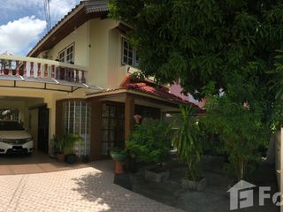 For sale 2 ベッドルーム house in Khan Na Yao, Bangkok