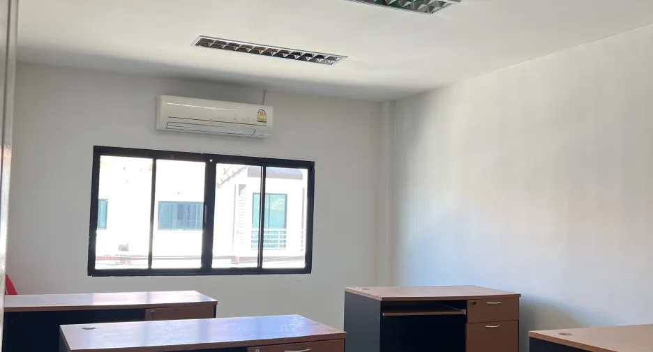 For sale 3 bedrooms retail Space in Mueang Phuket, Phuket