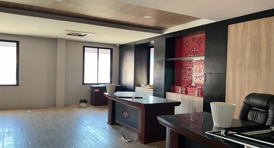 For sale 3 bedrooms retail Space in Mueang Phuket, Phuket