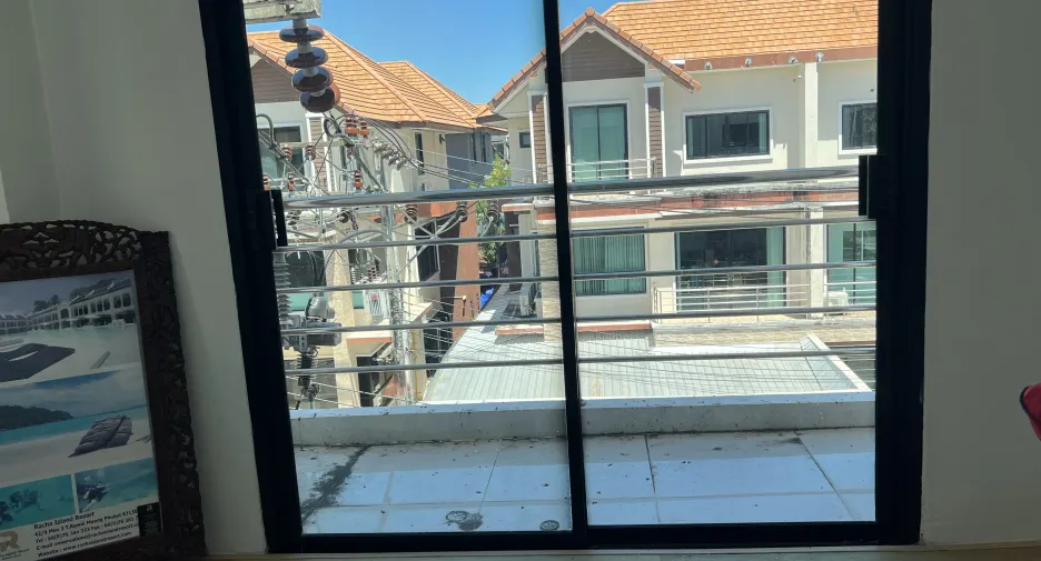 For sale 3 bedrooms retail Space in Mueang Phuket, Phuket