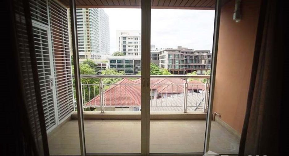 For sale 1 bed condo in Watthana, Bangkok