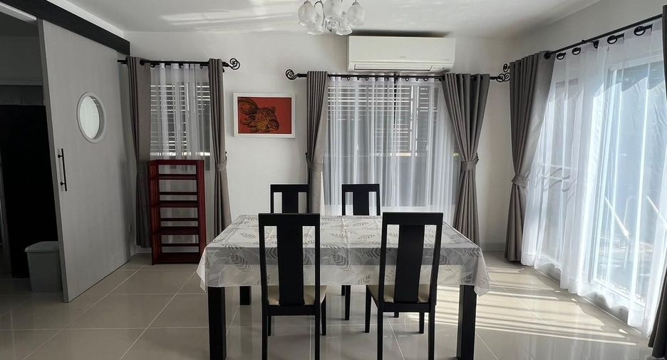 Villa en alquiler de 3 habitaciones en Kathu, Phuket