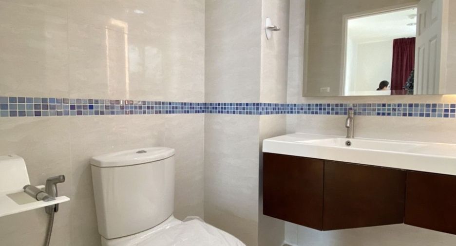For sale 1 bed condo in Phaya Thai, Bangkok