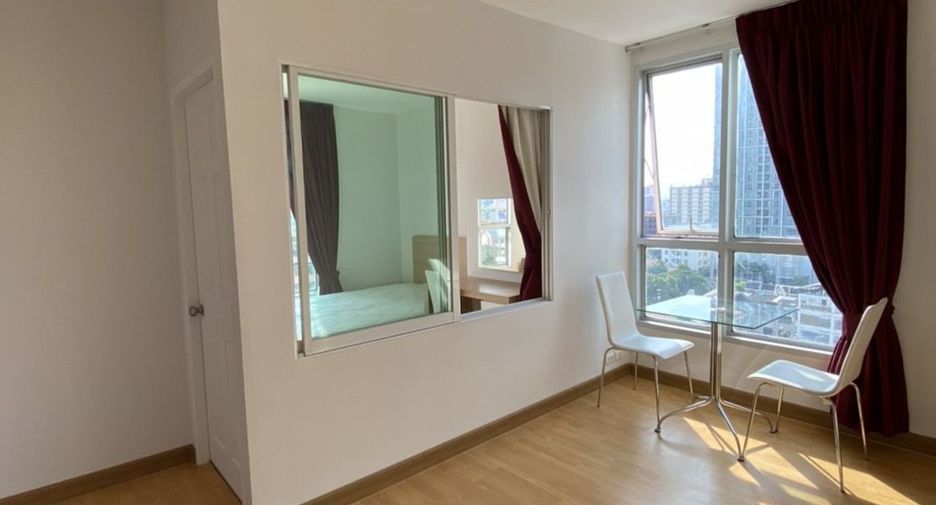 For sale 1 bed condo in Phaya Thai, Bangkok