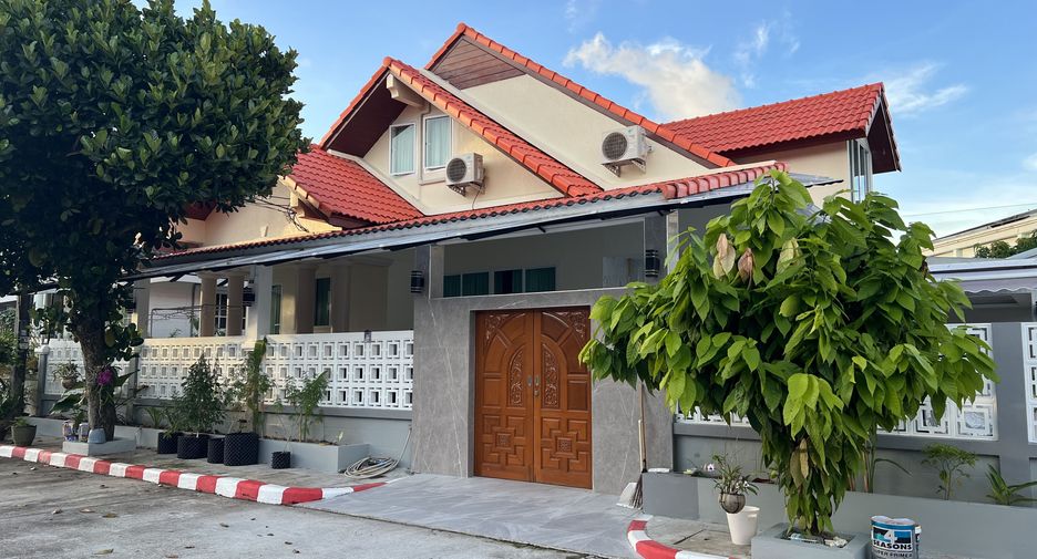 For rent 3 ベッドルーム villa in Mueang Phuket, Phuket