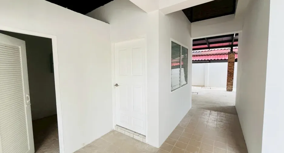 Local comercial en alquiler de 8 habitaciones en Pak Kret, Nonthaburi