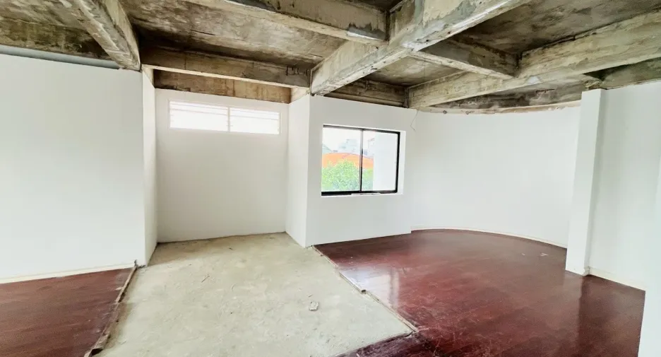 Local comercial en alquiler de 8 habitaciones en Pak Kret, Nonthaburi