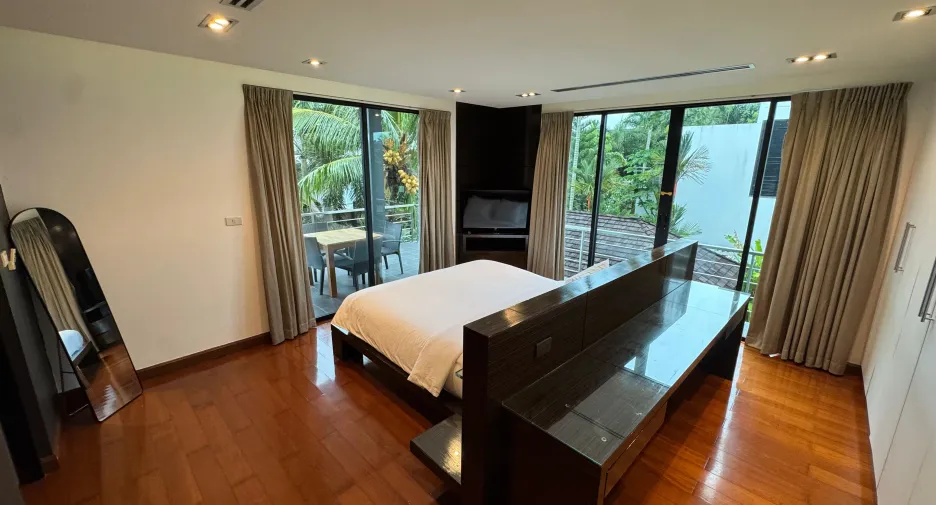 À louer 5 chambres villa à Thalang, Phuket