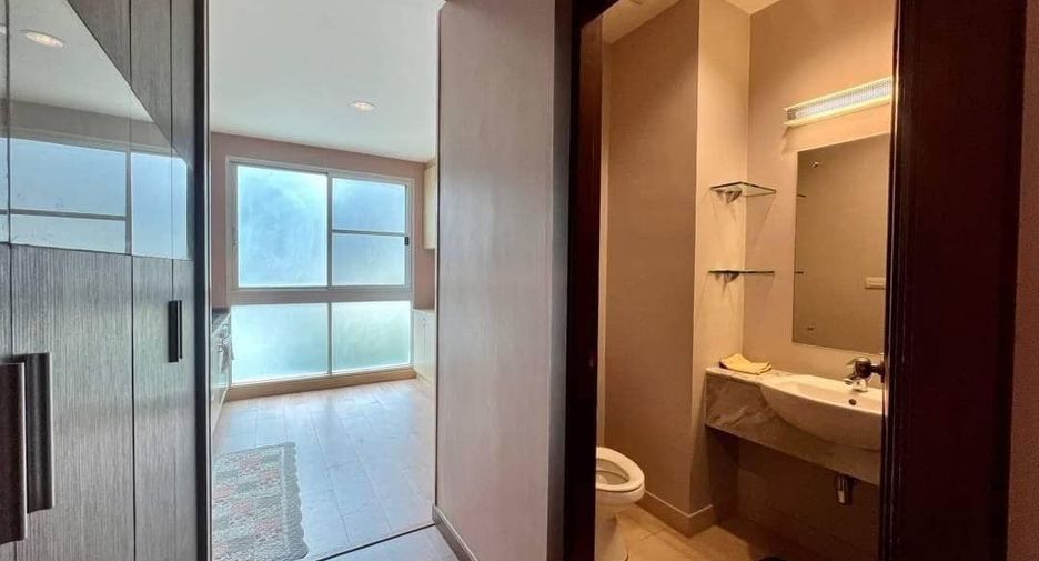 For sale and for rent 2 bedrooms condo in Khlong Toei, Bangkok