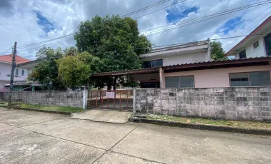For sale 3 ベッドルーム house in Lat Phrao, Bangkok