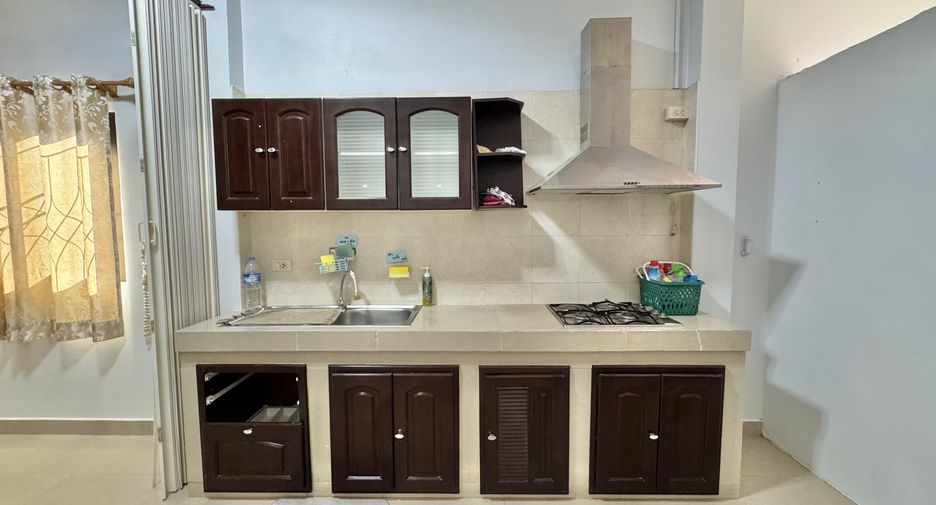 Продажа 4 спальни дом в Mueang Udon Thani, Удонтани