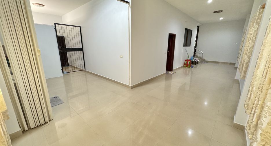 Casa en venta de 4 habitaciones en Mueang Udon Thani, Udon Thani