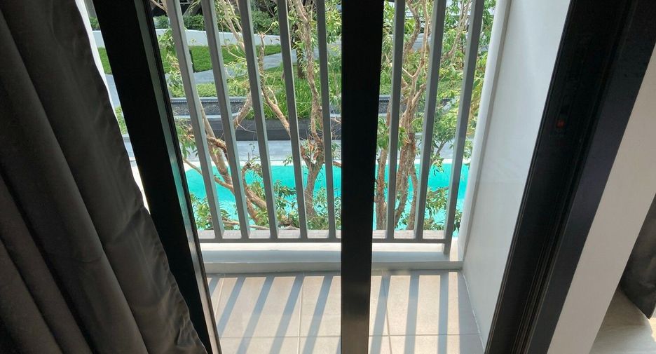 For sale studio condo in Bang Na, Bangkok