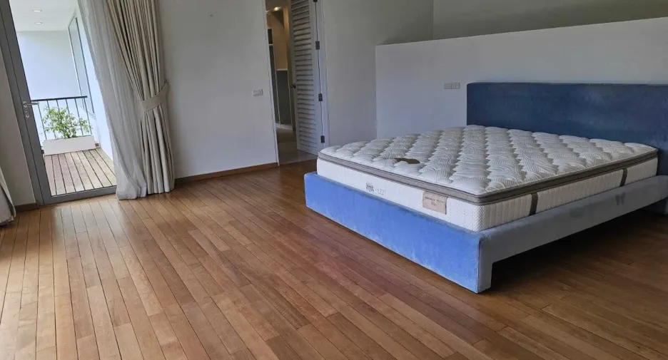 For rent 5 bedrooms villa in Thalang, Phuket
