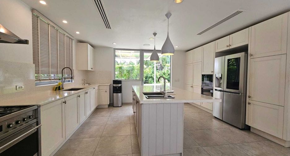 For rent 5 bedrooms villa in Thalang, Phuket