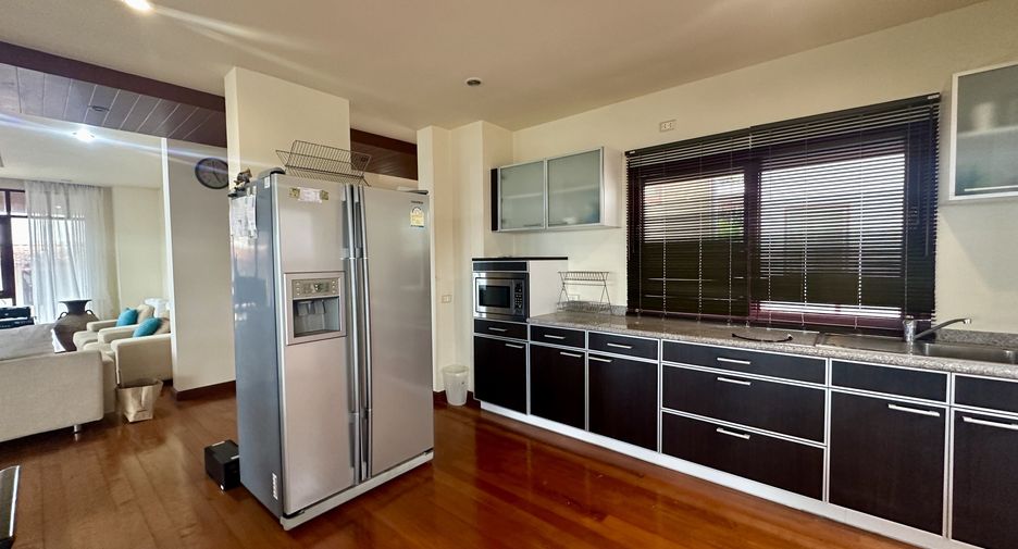 For sale 5 bedrooms house in Mueang Phuket, Phuket