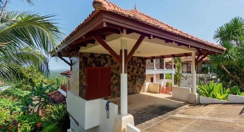 For sale 5 bedrooms house in Mueang Phuket, Phuket