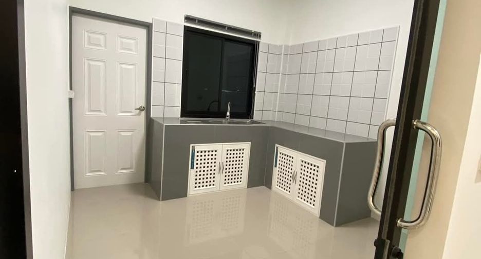 À vendre et à louer 3 chambres maison à Det Udom, Ubon Ratchathani