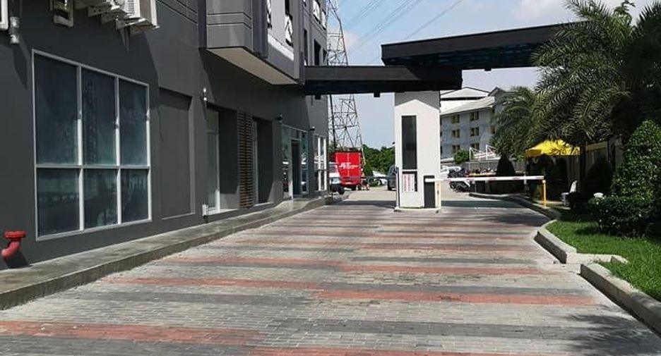 For sale studio condo in Suan Luang, Bangkok