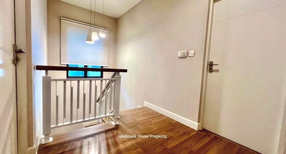 À vendre 3 chambres maison à Pak Kret, Nonthaburi