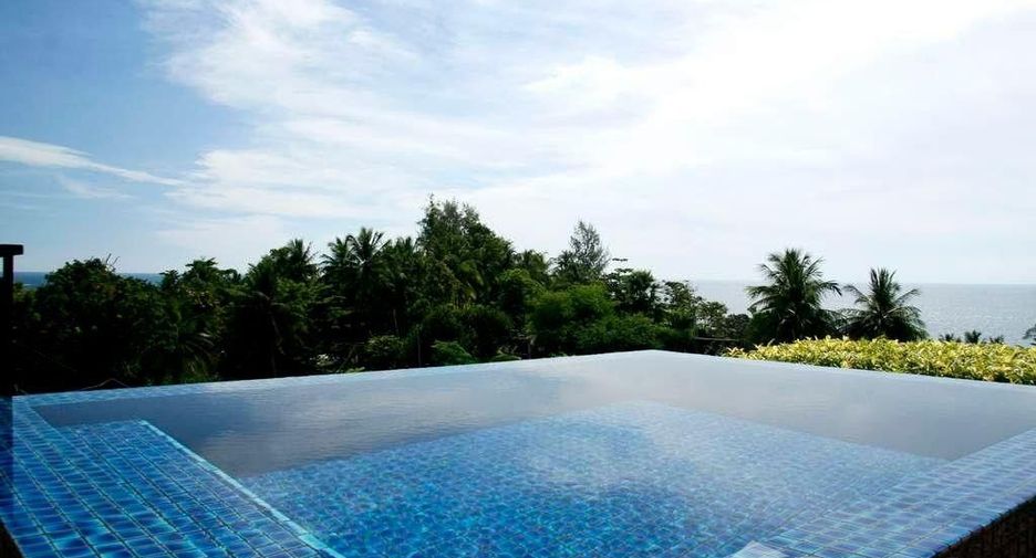 For rent 2 bedrooms condo in Mueang Phuket, Phuket