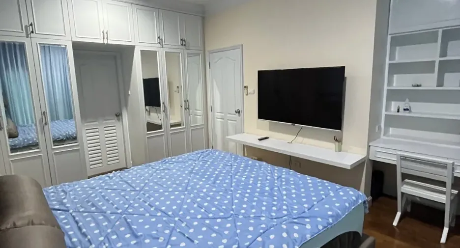 Haus zum Kauf und zur Miete mit 3 Zimmer in Prawet, Bangkok