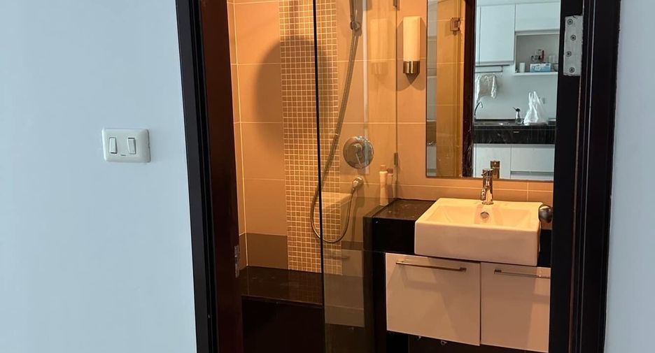 Wohnung zum Kauf mit 1 Zimmer in Bang Kho Laem, Bangkok