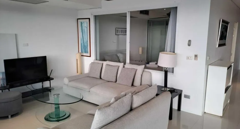 For rent 2 bedrooms condo in Mueang Phuket, Phuket