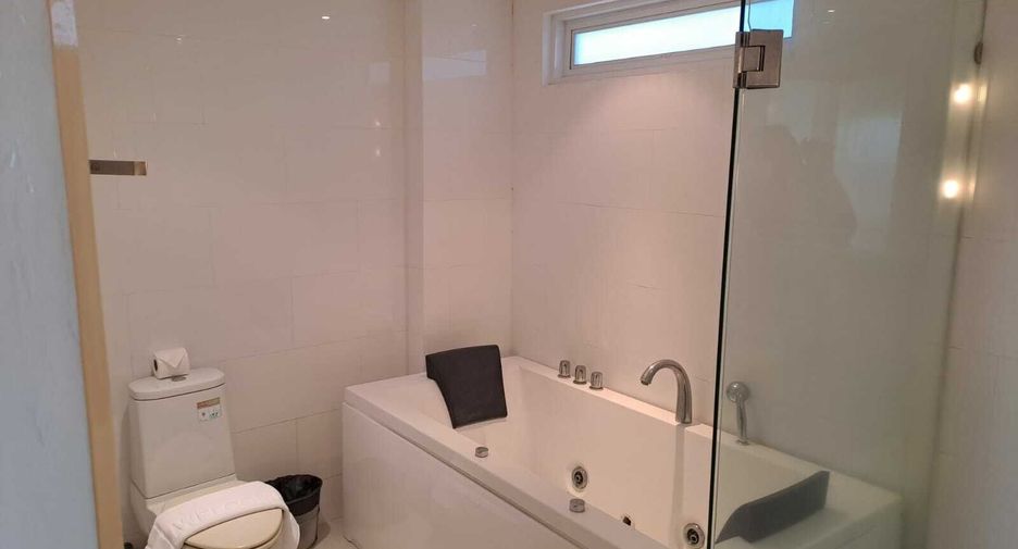 For rent 2 bedrooms condo in Mueang Phuket, Phuket