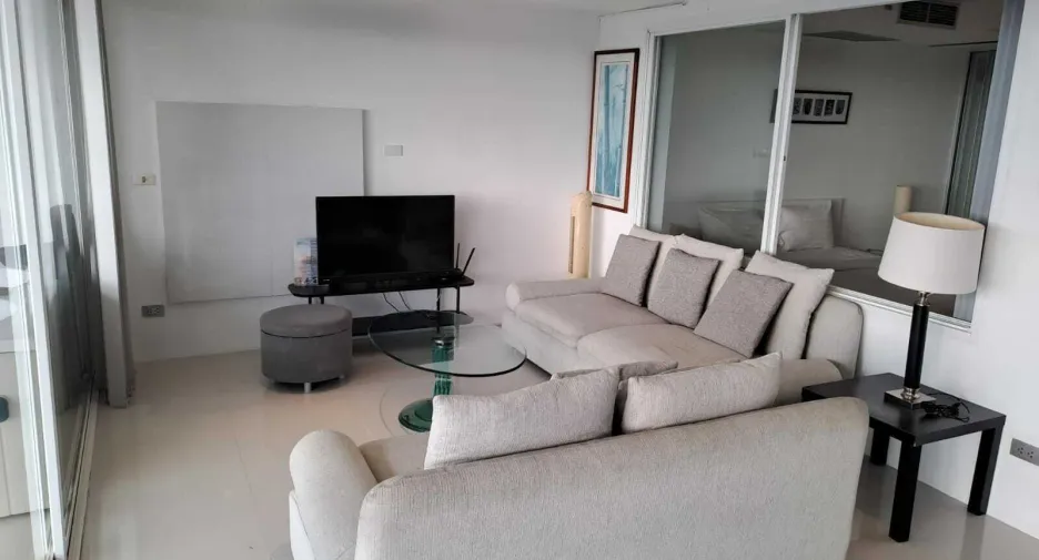 For rent 2 bedrooms condo in Mueang Phuket, Phuket