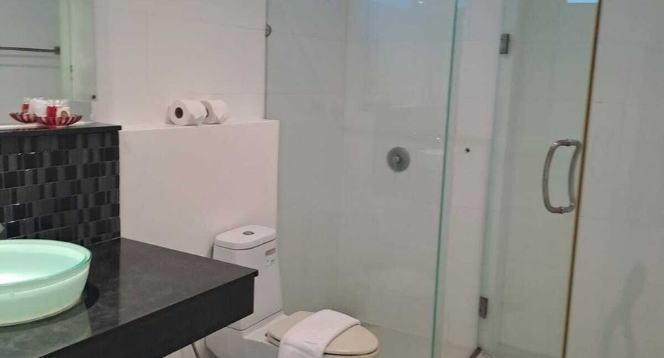 For rent 2 bedrooms condo in Mueang Phuket, Phuket