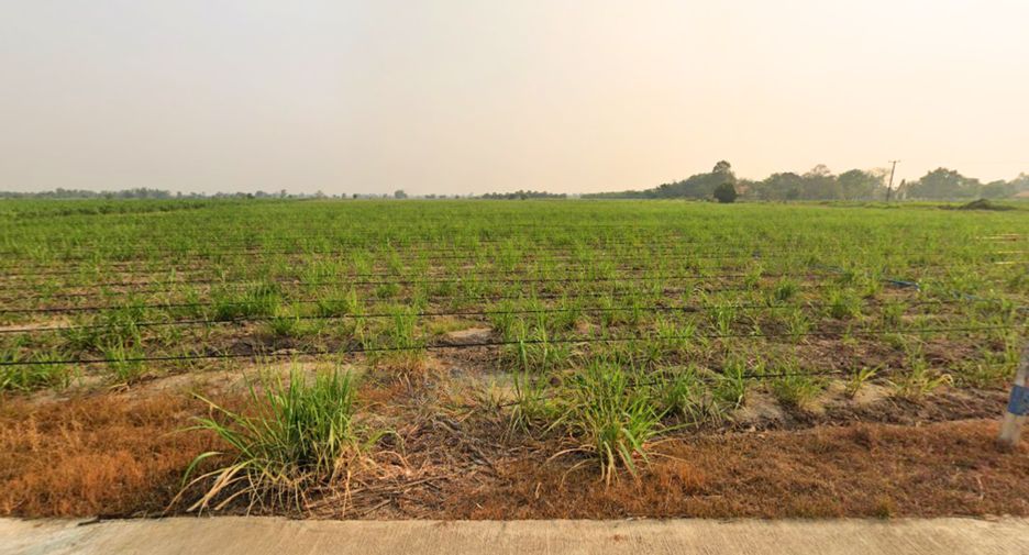 Продажа Участок в Mueang Kamphaeng Phet, Кампхэнгпхет