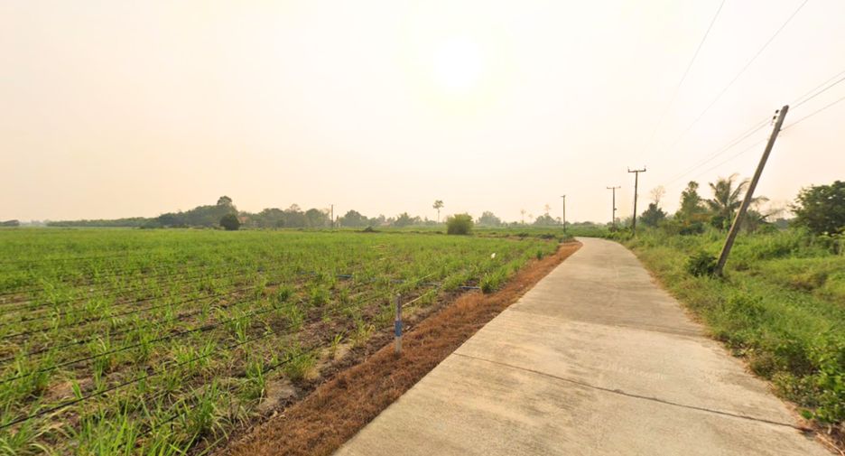 Продажа Участок в Mueang Kamphaeng Phet, Кампхэнгпхет