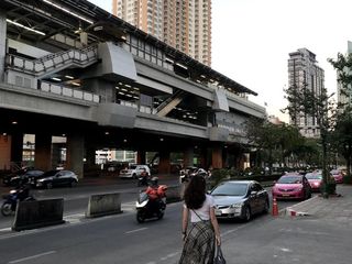 Gewerbefläche zum Kauf in Khlong San, Bangkok