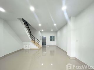 For sale 3 bedrooms townhouse in Bang Khen, Bangkok