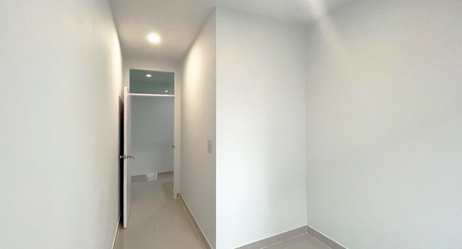 For sale 3 bedrooms townhouse in Bang Khen, Bangkok