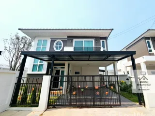 For sale 4 bedrooms house in Mueang Chiang Rai, Chiang Rai
