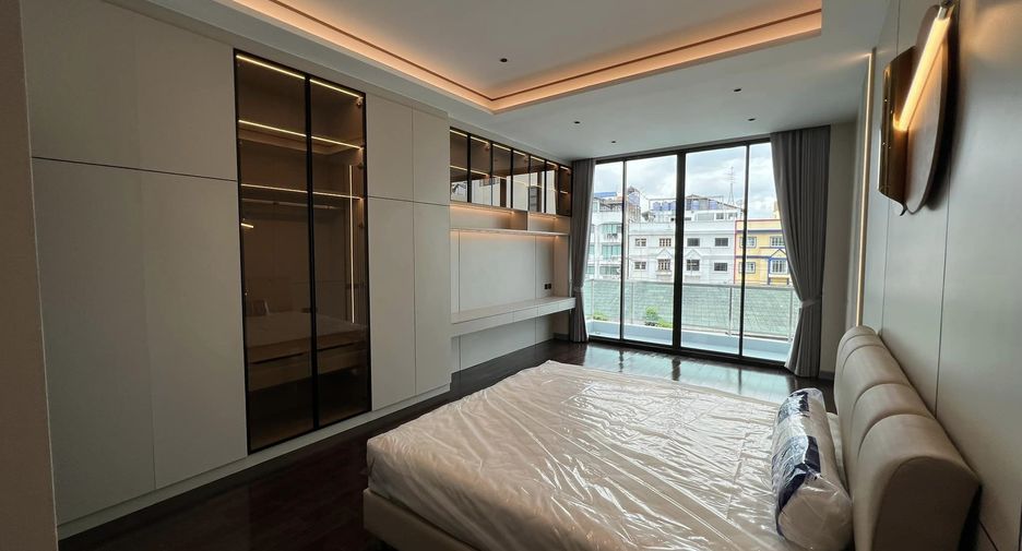 For sale and for rent 5 bedrooms house in Suan Luang, Bangkok