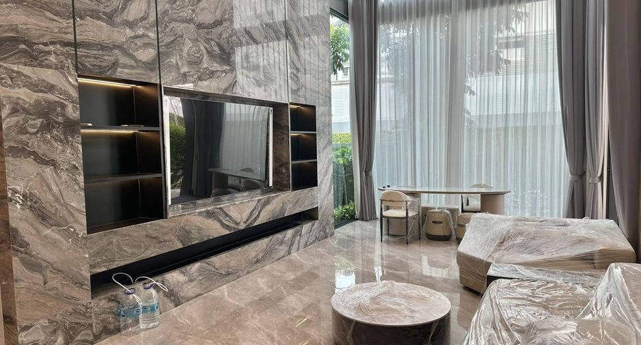 For sale and for rent 5 bedrooms house in Suan Luang, Bangkok