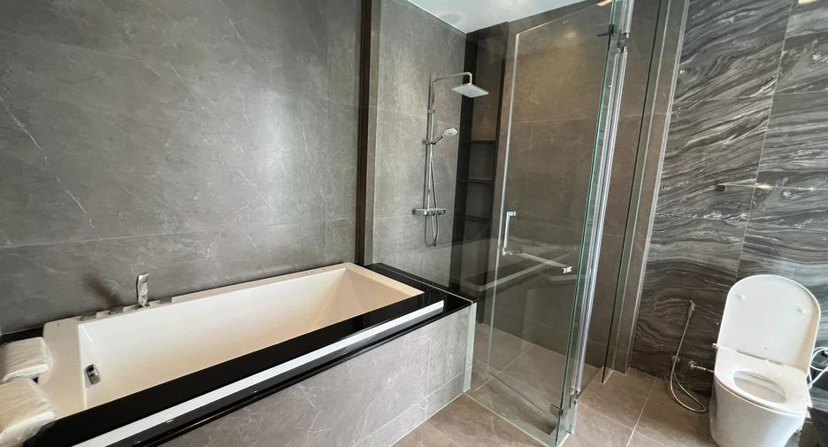 For sale and for rent 5 bedrooms house in Suan Luang, Bangkok